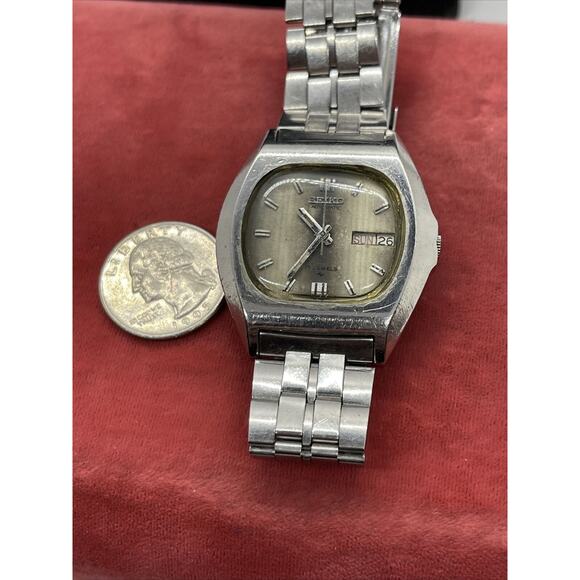 Seiko Automatic Mens Watch Running Mechanical Wristwatch 7009-5010 Vintage 70s - Picture 6 of 10